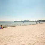 3 Bedroom Beautiful In *