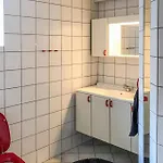 3 Bedroom Beautiful In Casa de Férias *
