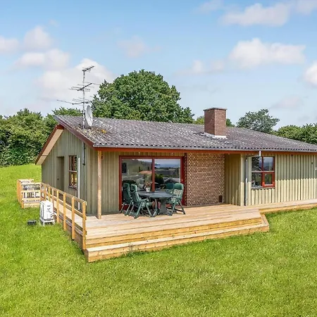 Holiday home Awesome In With House Sea View