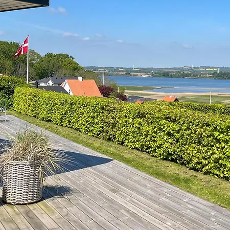 Holiday home 3 Bedroom Beautiful In