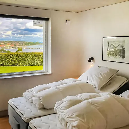 3 Bedroom Beautiful In *