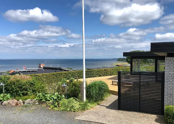 3 Bedroom Beautiful In * Hejls